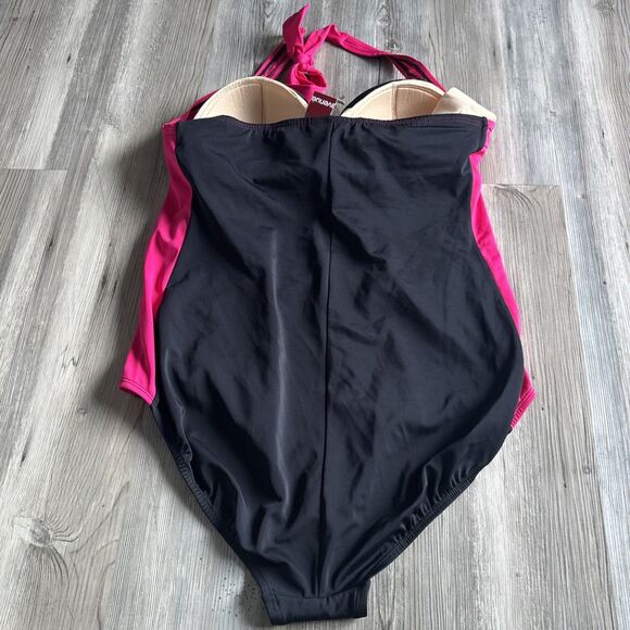 NWT The Avenue One Piece Swimsuit Black And Pink With Halter Top Size 22 - Picture 4 of 9